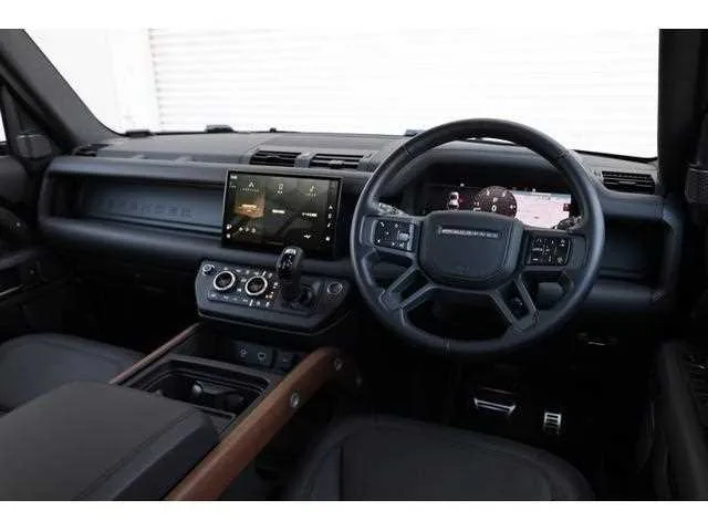 Land Rover Defender 2022 — миниатюра 4