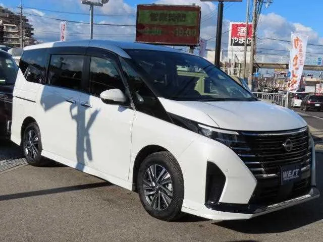 Nissan Serena 2024 — миниатюра 3