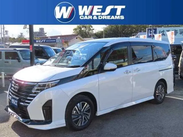 Nissan Serena 2024 — фото 1, купить с доставкой в Москву