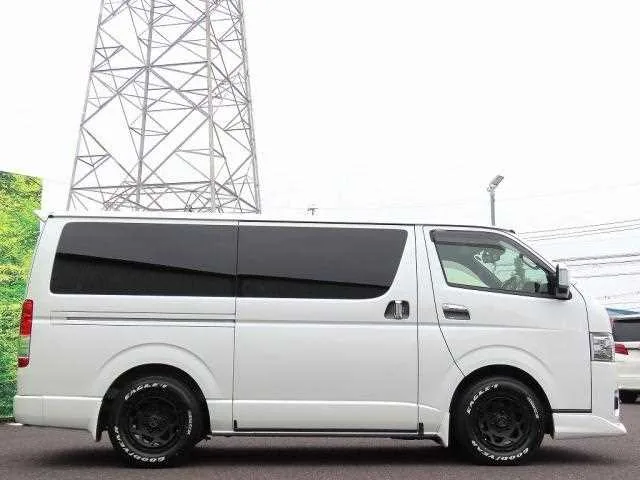 Toyota Hiace Van 2023 — миниатюра 4