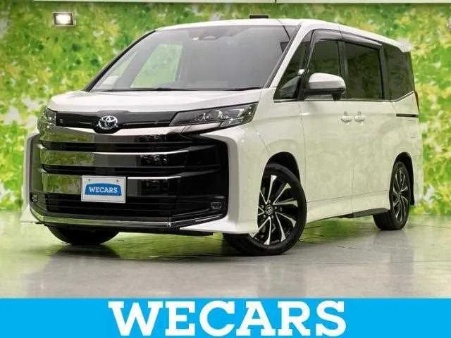 Toyota Noah 2023 — фото 1, купить с доставкой в Москву