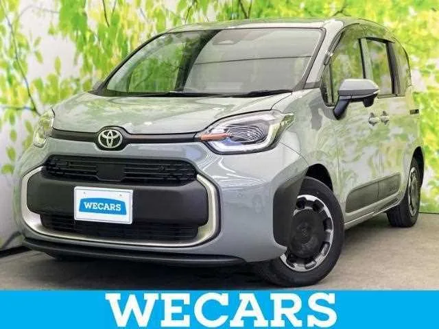 Toyota Sienta 2022 — фото 1, купить с доставкой в Москву