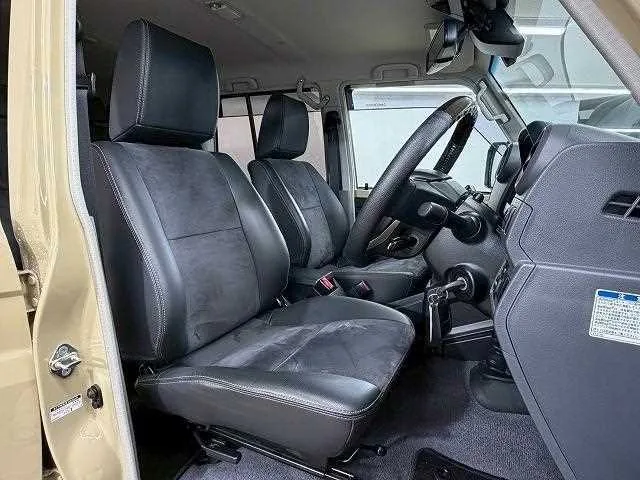 Toyota Landcruiser 70 AX 2024 — миниатюра 2