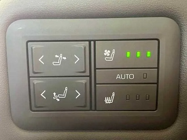 Toyota Vellfire Z Premier 2023 — миниатюра 3