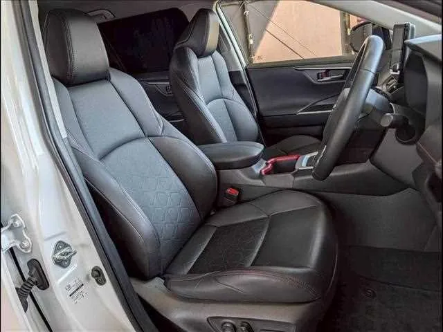 Toyota RAV4 Adventure OFFROAD package 2023 — миниатюра 2