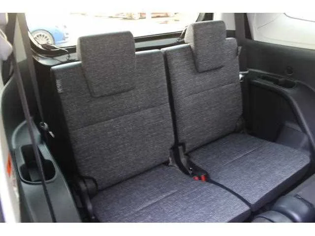 Toyota Sienta 2024 — миниатюра 3