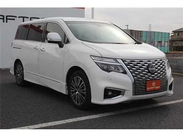 Nissan Elgrand 2024 — миниатюра 5