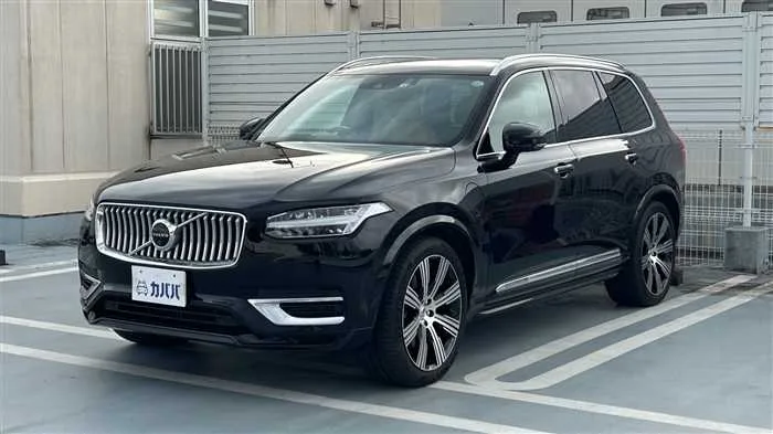 Volvo XC90 T8 AWD 2022 — фото 1, купить с доставкой в Москву