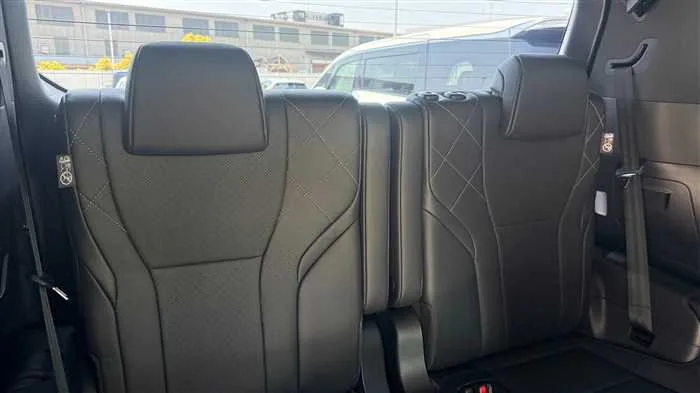 Toyota Vellfire Z 2026 — миниатюра 3