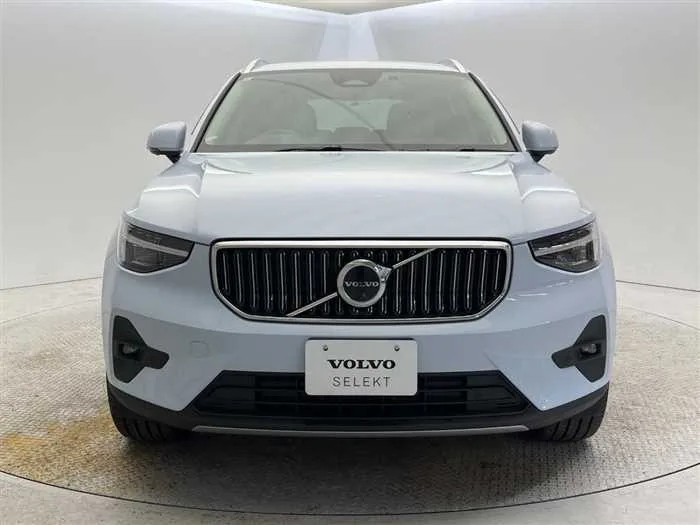 Volvo XC40 2024 — миниатюра 3