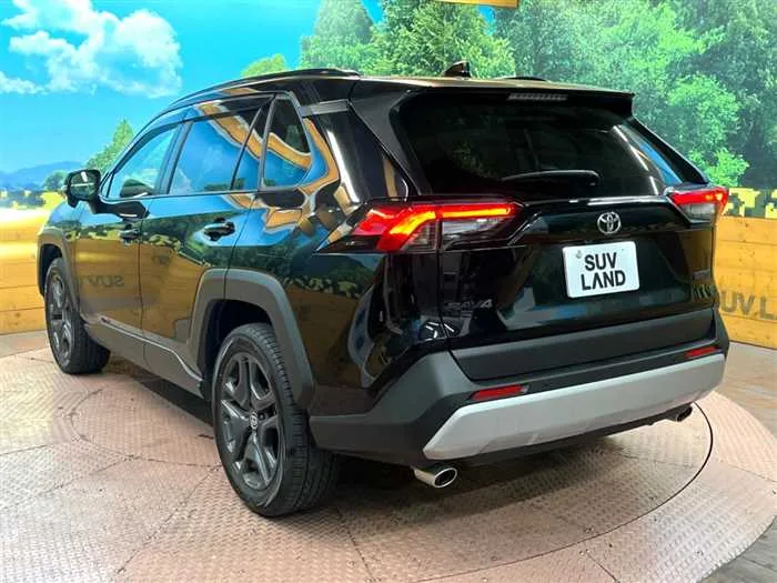 Toyota RAV4 2024 — миниатюра 5