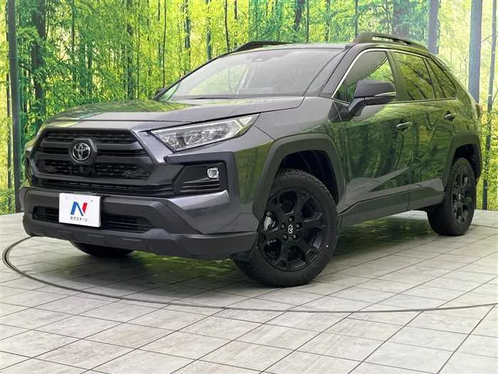 Toyota RAV4 2025 — фото 1, купить с доставкой в Москву