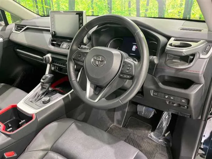 Toyota RAV4 2022 — миниатюра 2