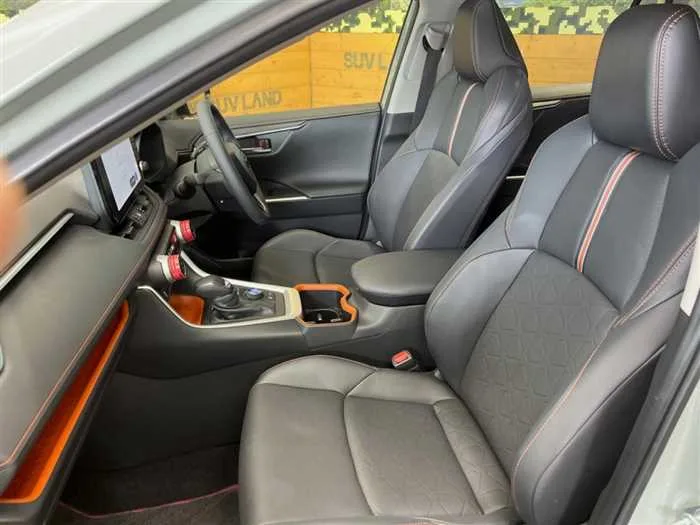 Toyota RAV4 2025 — миниатюра 2