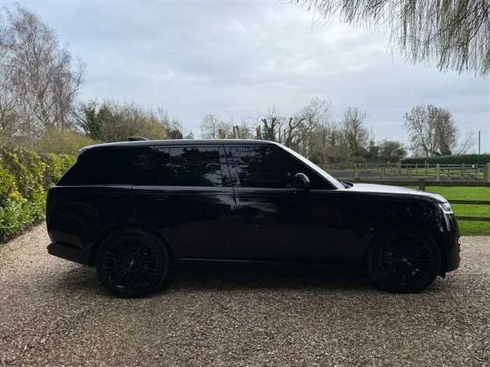Land Rover Range Rover AUTOMATIC DIESEL 2023 — миниатюра 5