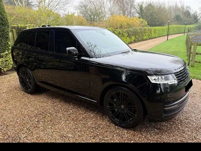 Land Rover Range Rover AUTOMATIC DIESEL 2023 — фото 1, купить с доставкой в Москву