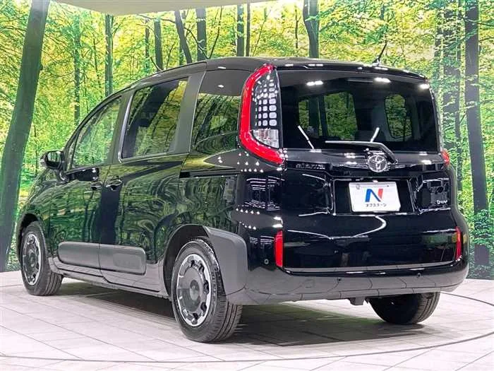 Toyota Sienta 2025 — миниатюра 5
