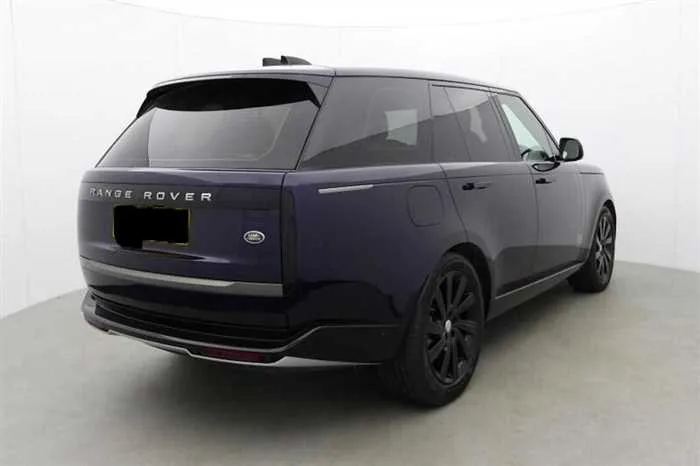 Land Rover Range Rover AUTOMATIC DIESEL 2023 — миниатюра 4
