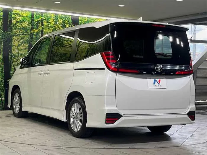 Toyota Noah 2022 — миниатюра 5