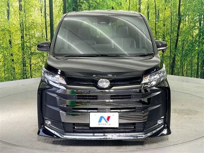 Toyota Noah 2025 — миниатюра 2