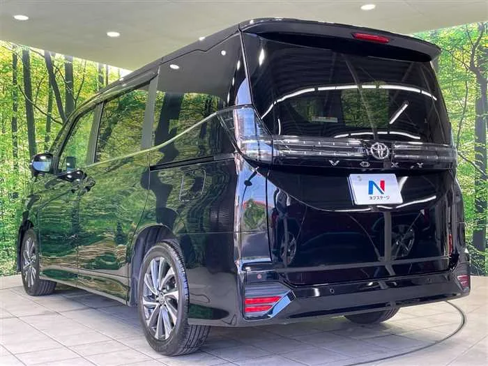 Toyota Voxy 2025 — миниатюра 5