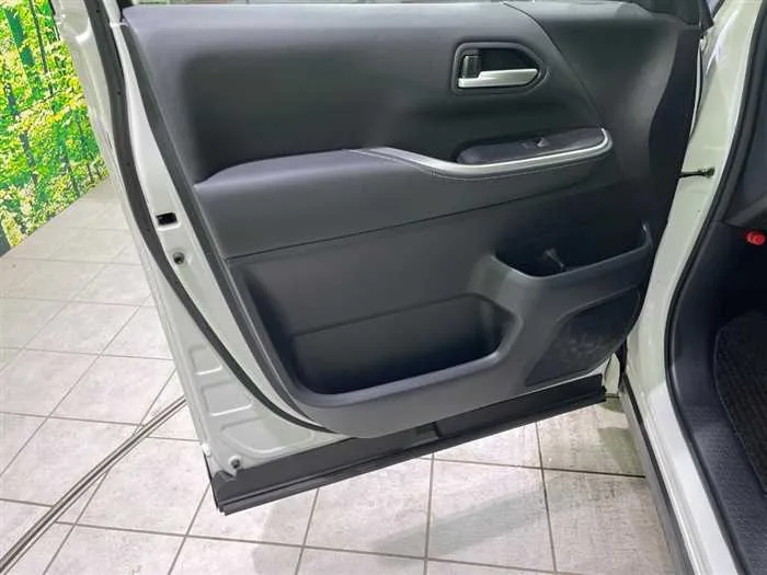 Toyota Noah 2024 — миниатюра 2