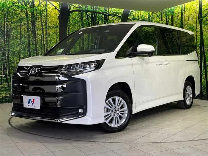 Toyota Noah 2025 — фото 1, купить с доставкой в Москву