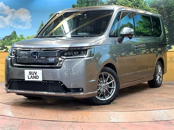 Honda Step WGN 2023 — фото 1, купить с доставкой в Москву