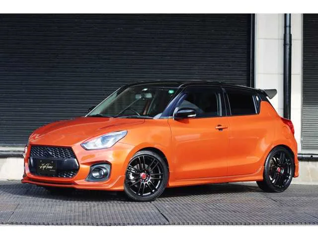 Suzuki Swift 2023 — фото 1, купить с доставкой в Москву