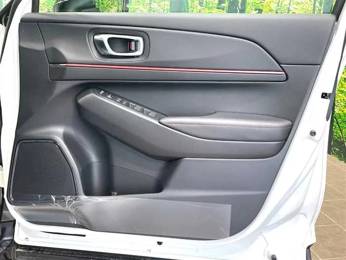 Honda VEZEL 2026 — миниатюра 3