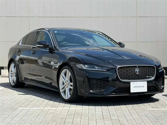 Jaguar XE 2022 — миниатюра 2