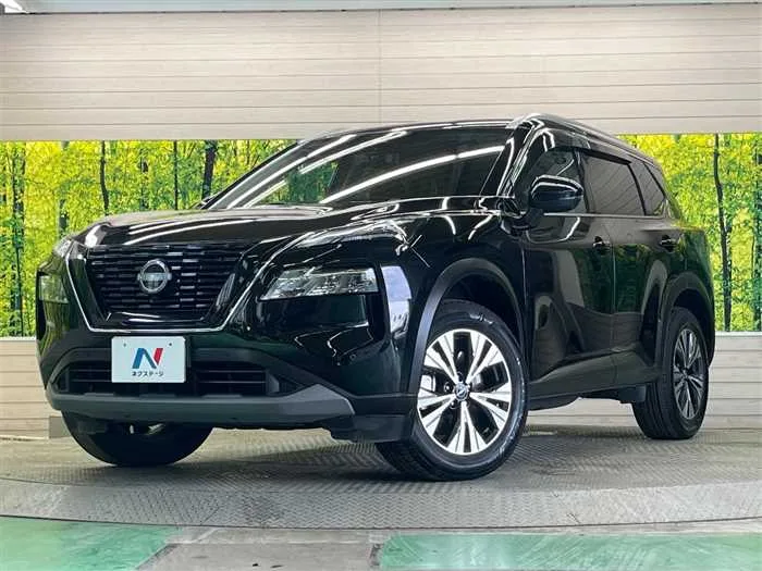 Nissan X-Trail 2022 — фото 1, купить с доставкой в Москву