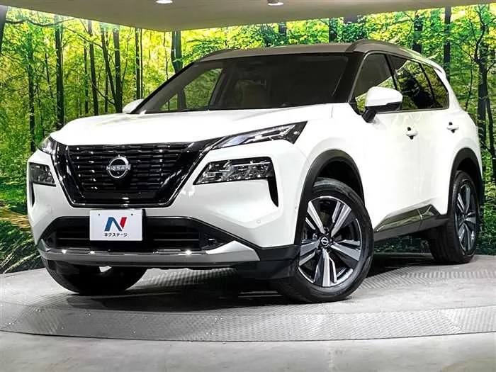 Nissan X-Trail 2023 — фото 1, купить с доставкой в Москву