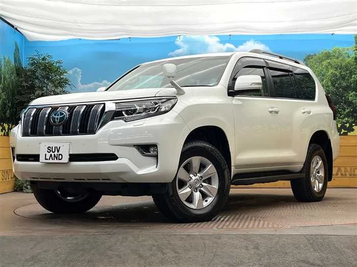 Toyota Land Cruiser Prado 2022 — фото 1, купить с доставкой в Москву