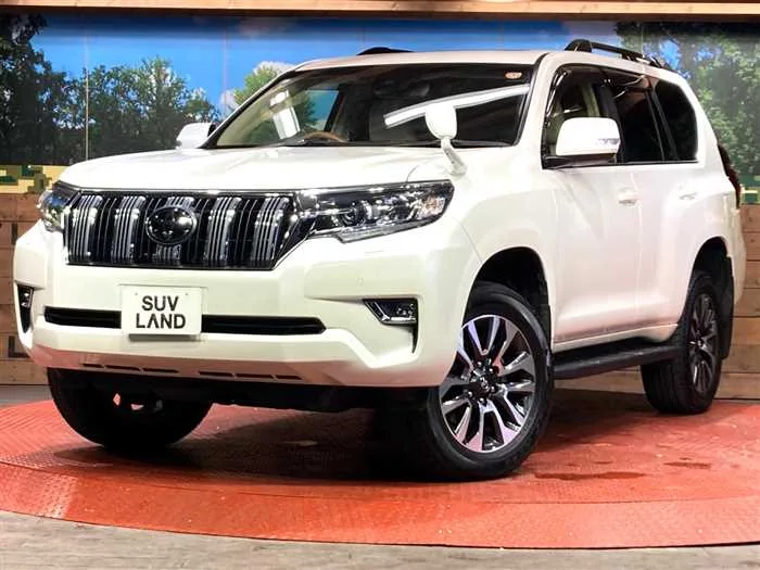 Toyota Land Cruiser Prado 2023 — фото 1, купить с доставкой в Москву