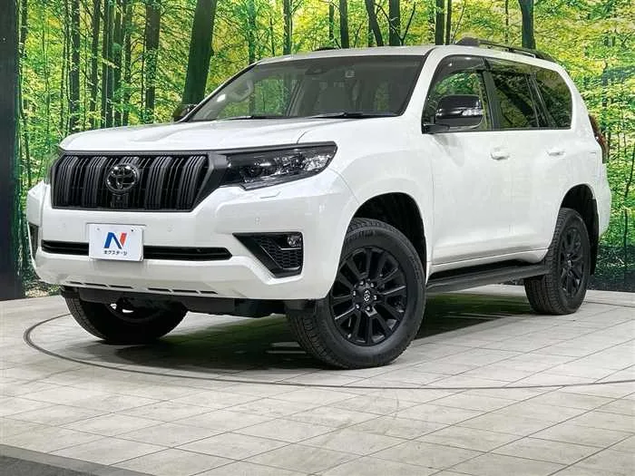 Toyota Land Cruiser Prado 2023 — фото 1, купить с доставкой в Москву