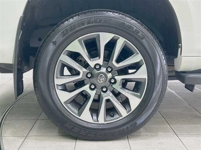Toyota Land Cruiser Prado 2023 — миниатюра 3