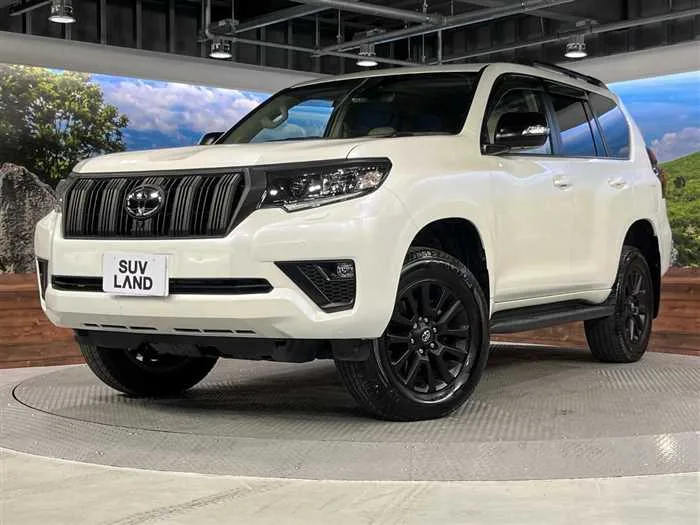 Toyota Land Cruiser Prado 2023 — фото 1, купить с доставкой в Москву
