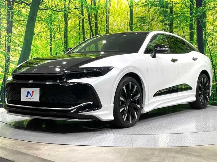 Toyota Crown 2023 — миниатюра 2
