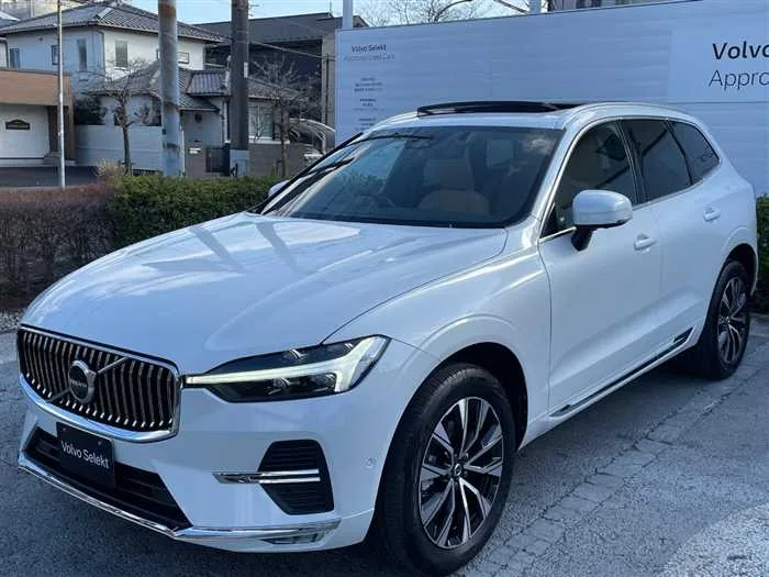 Volvo XC60 2022 — миниатюра 3