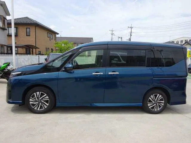 Nissan SERENA 1.4 e-POWER HighwayStarV 2024 — миниатюра 5