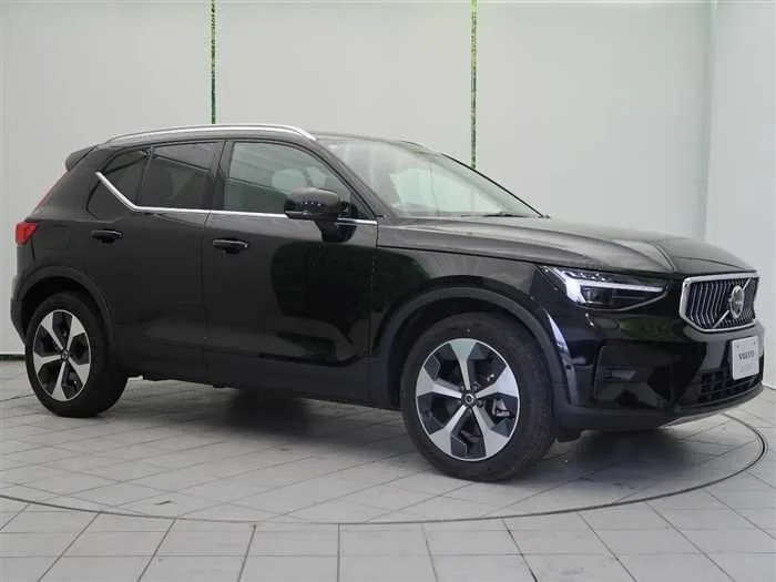 Volvo XC40 2023 — миниатюра 2