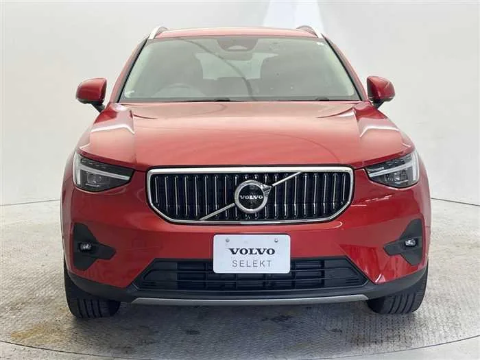 Volvo XC40 2023 — миниатюра 3