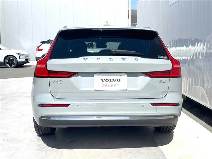 Volvo V60 2025 — миниатюра 5