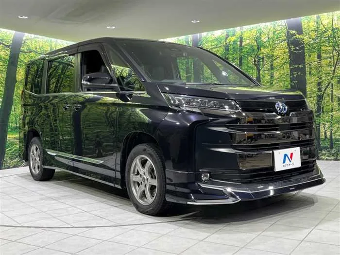 Toyota Noah 2023 — миниатюра 3