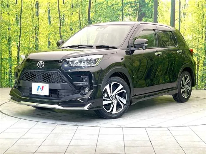Toyota Raize 2023 — фото 1, купить с доставкой в Москву