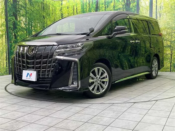 Toyota Alphard 2022 — фото 1, купить с доставкой в Москву