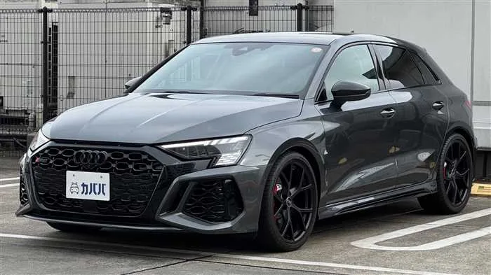 Audi RS3 Sportback 2024 — фото 1, купить с доставкой в Москву