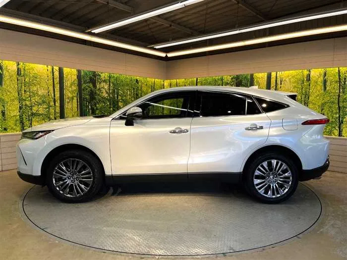 Toyota Harrier Hybrid 2023 — миниатюра 5