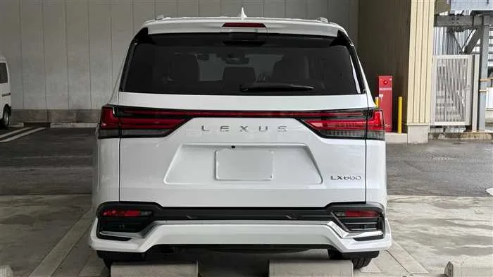 Lexus LX 600 2024 — миниатюра 4